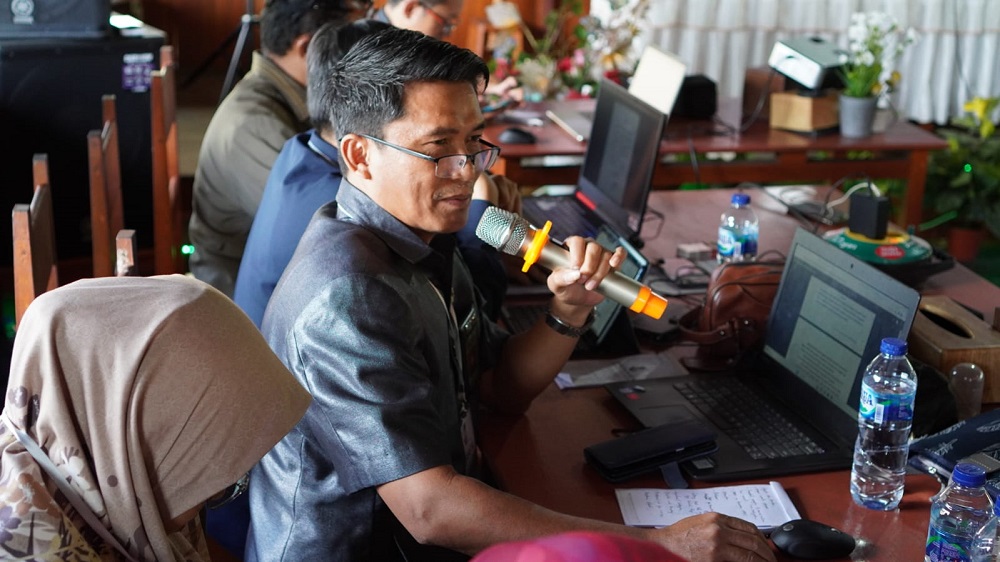 foto edit diskusi hukum 2.jpg