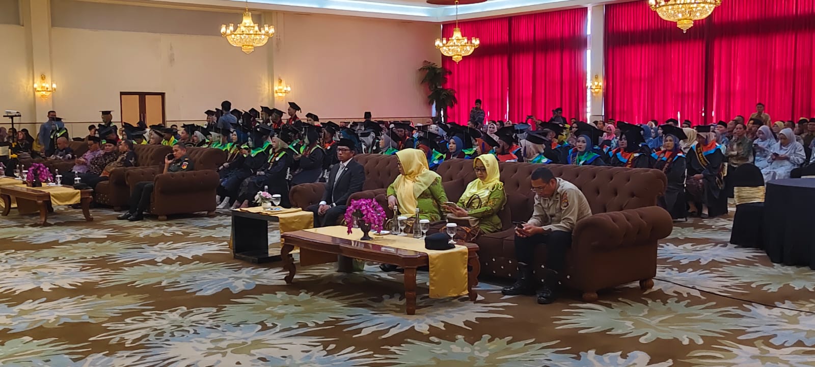 wisuda07251